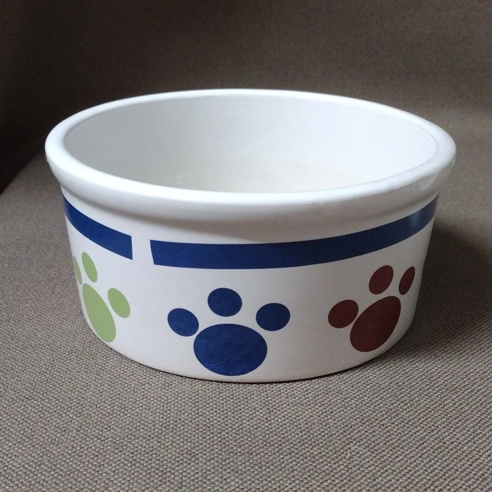 Large ceramic pet dish